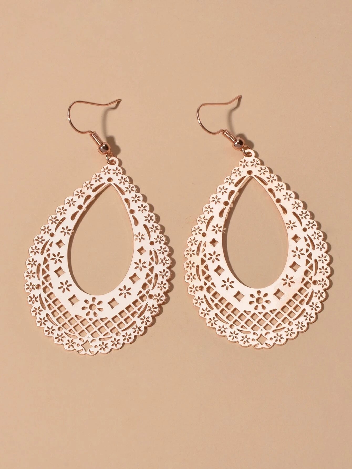 Feelontop Ethnic Hollow Geometric Flower Bohemian Water Drop Beautiful Earrings-2