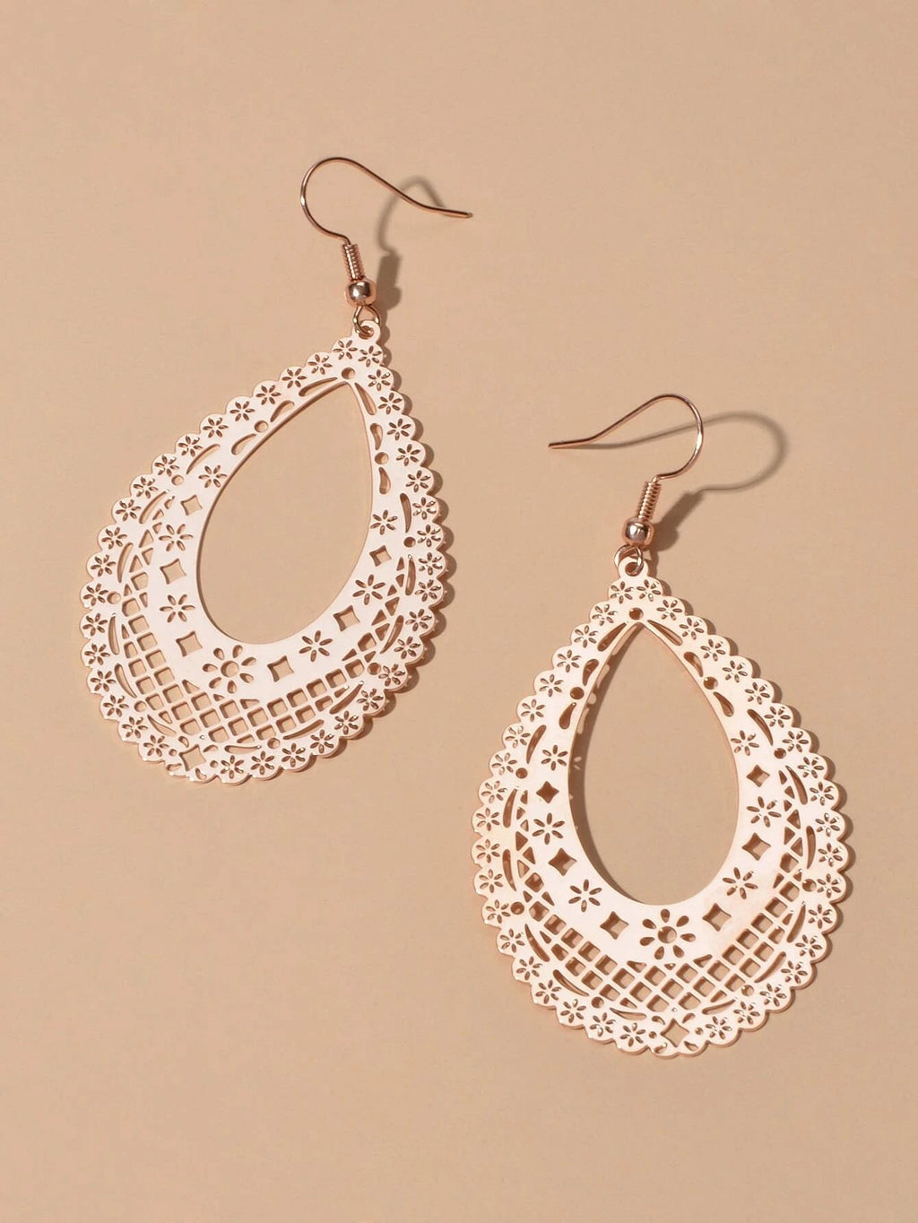 Feelontop Ethnic Hollow Geometric Flower Bohemian Water Drop Beautiful Earrings-1